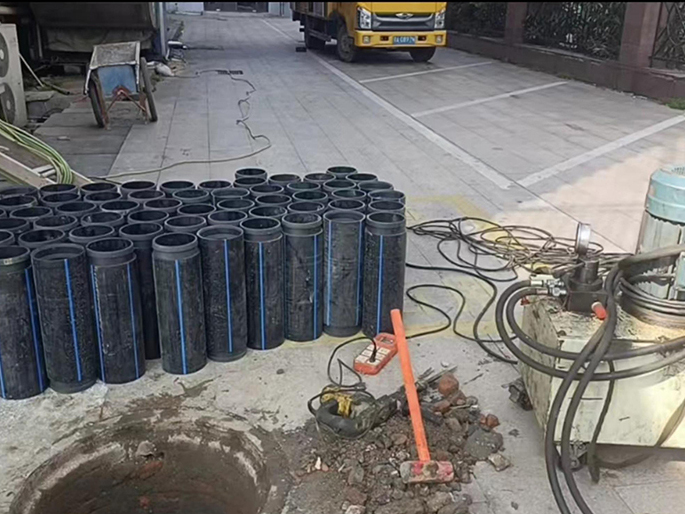 麻江PE置换管厂家 DN315置换管 非开挖管短管置换