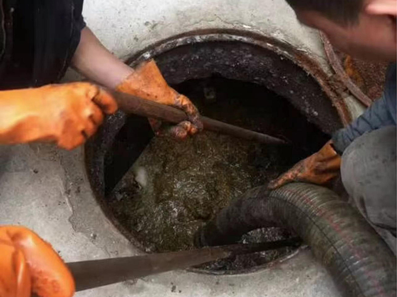 麻江清理化粪池时如何避免沼气的危害?